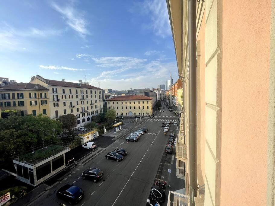 San Marco 14 Sunny And Bright Apartment Milan Exterior photo